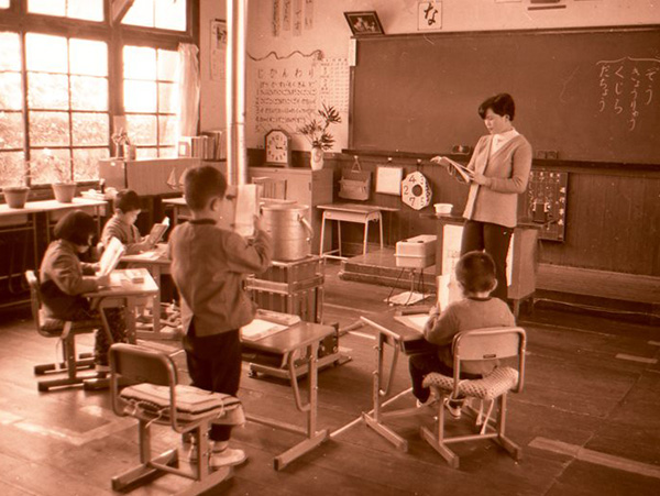 村岡町の小学校