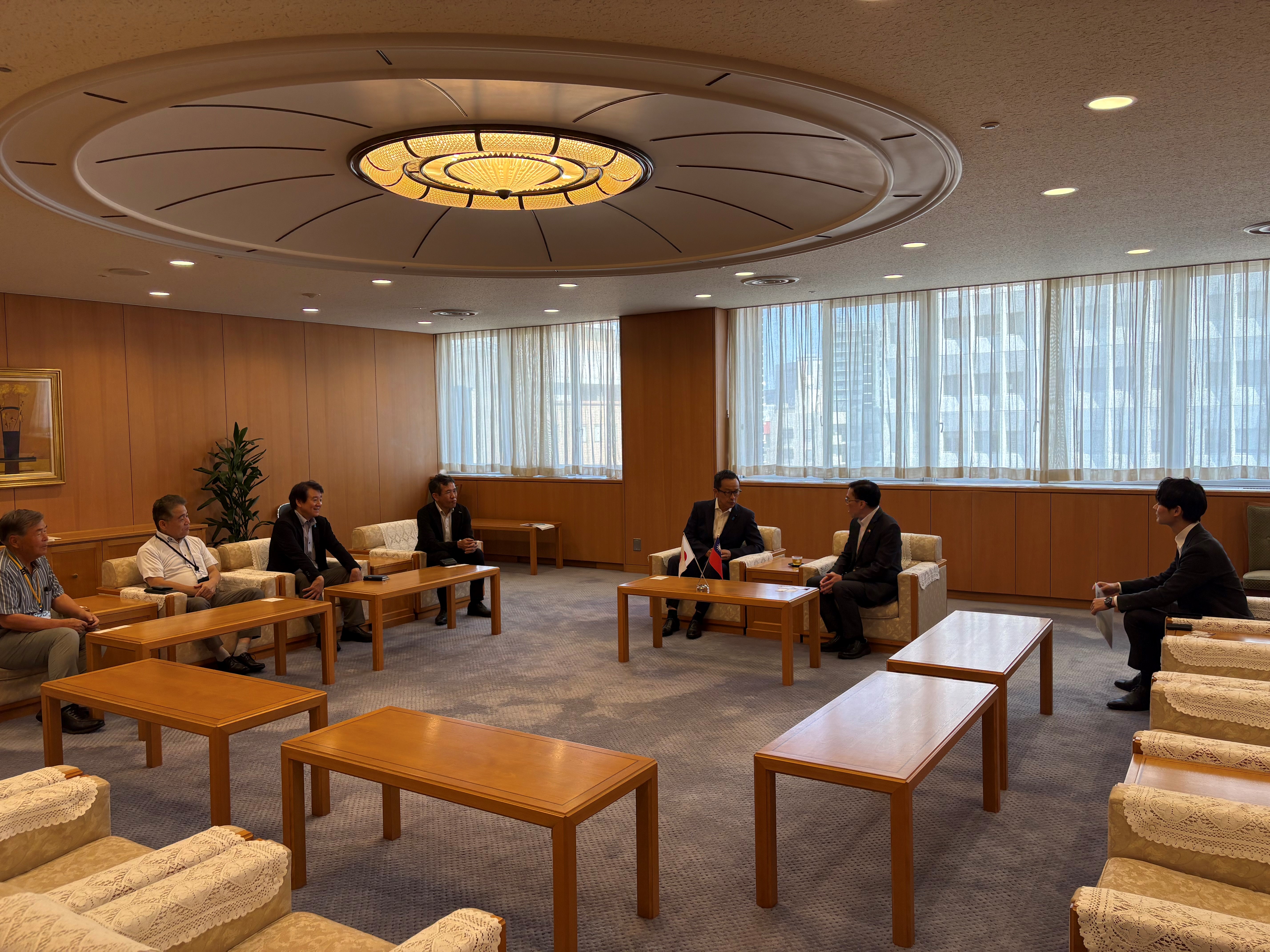 議長表敬（台北駐大阪経済文化弁事処長）