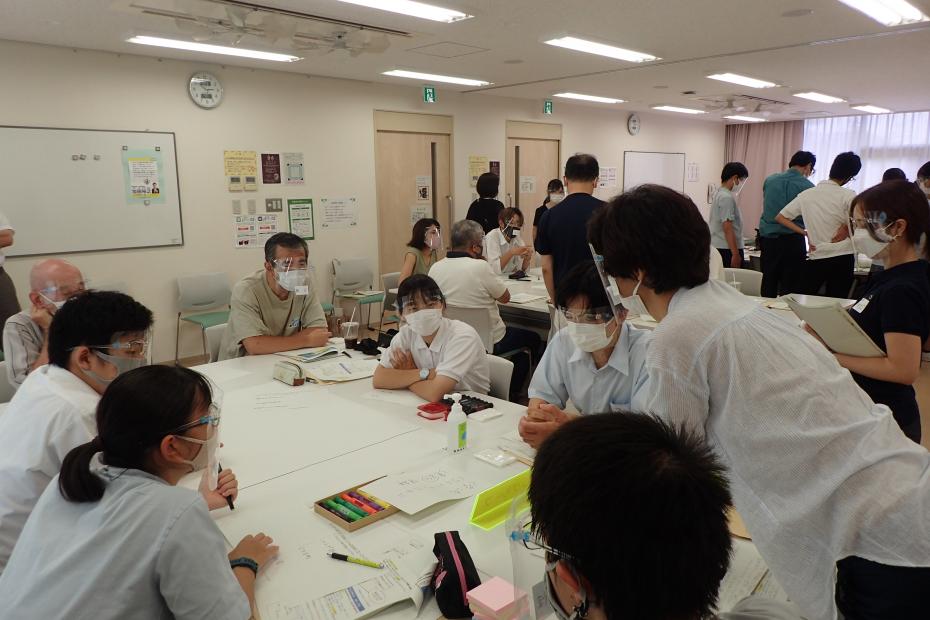 会場でのグループワークの様子