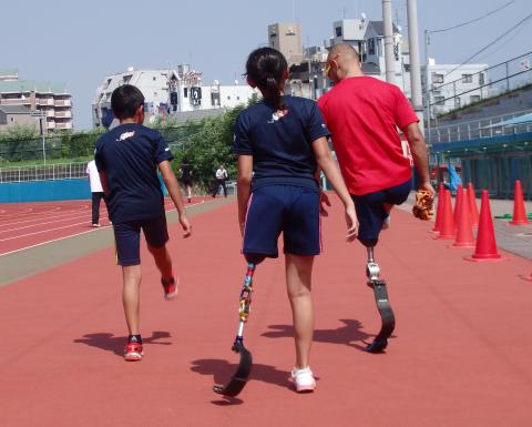 陸上競技で使用する競技用義足