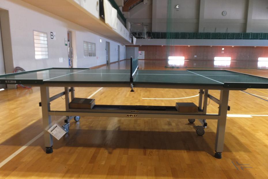 障害者スポーツ用具（卓球台）