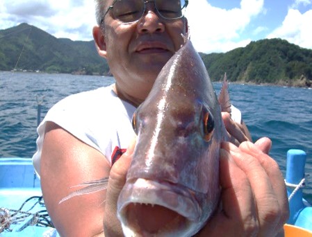 井上さん写真（釣り）