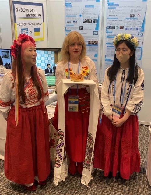 非営利型一般社団法人芸術の森による「パンと塩」の披露