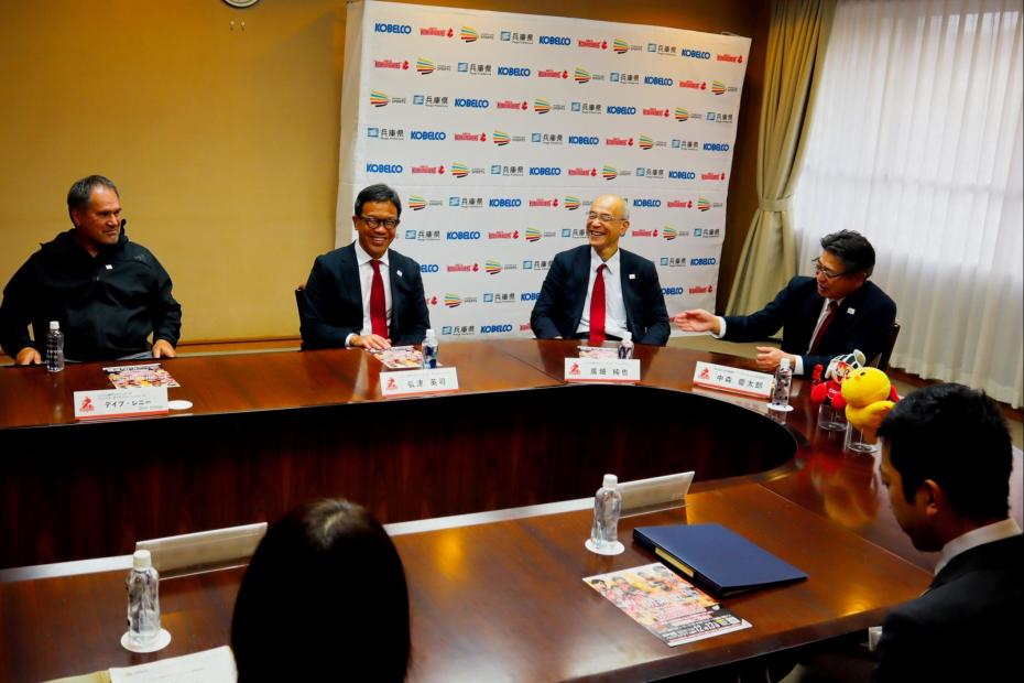 スティーラーズ表敬1