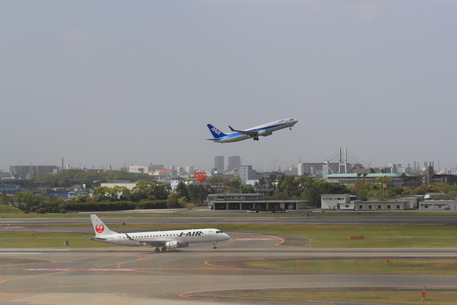 伊丹空港（JAIR ANA)
