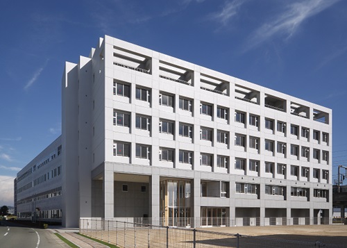 ものづくり大学校外観