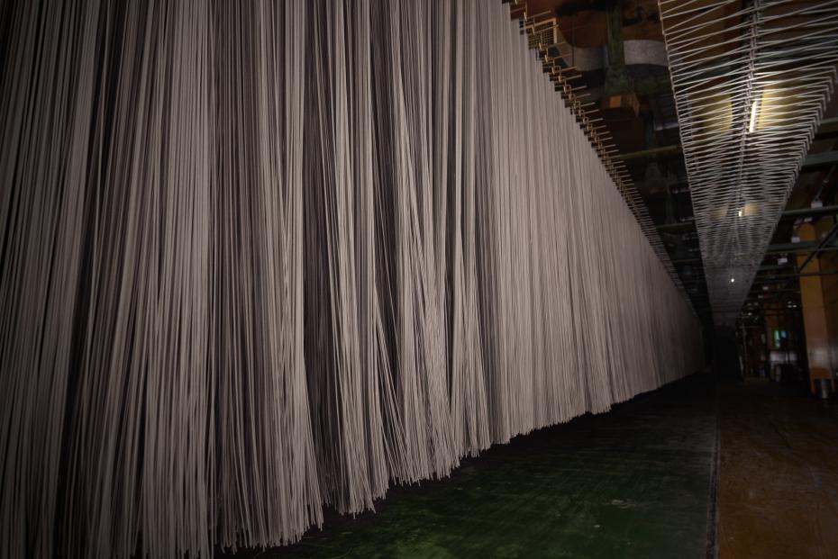 乾麺の乾燥工程