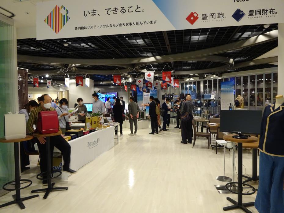「豊岡鞄」東京展示会