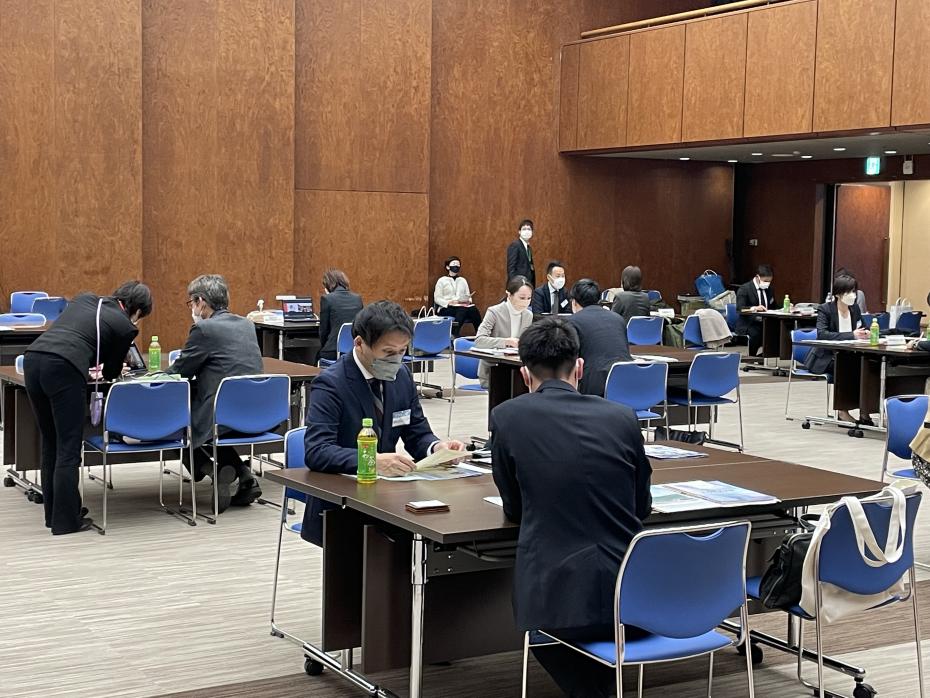就職情報交換会の様子